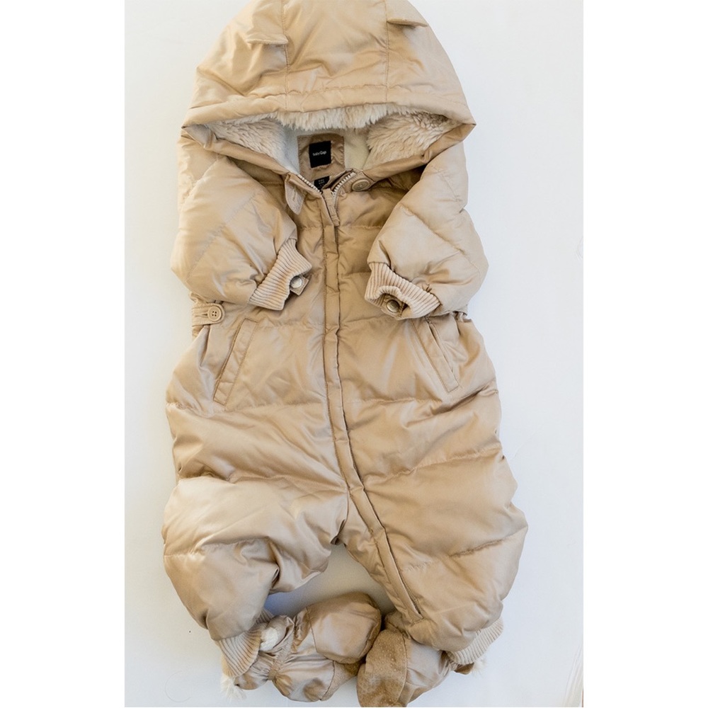 GAP Baby size 6-12 months One Piece with boots Jackets